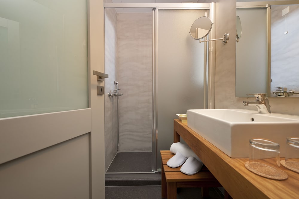 Panorama Boutique Hotel 67/69
