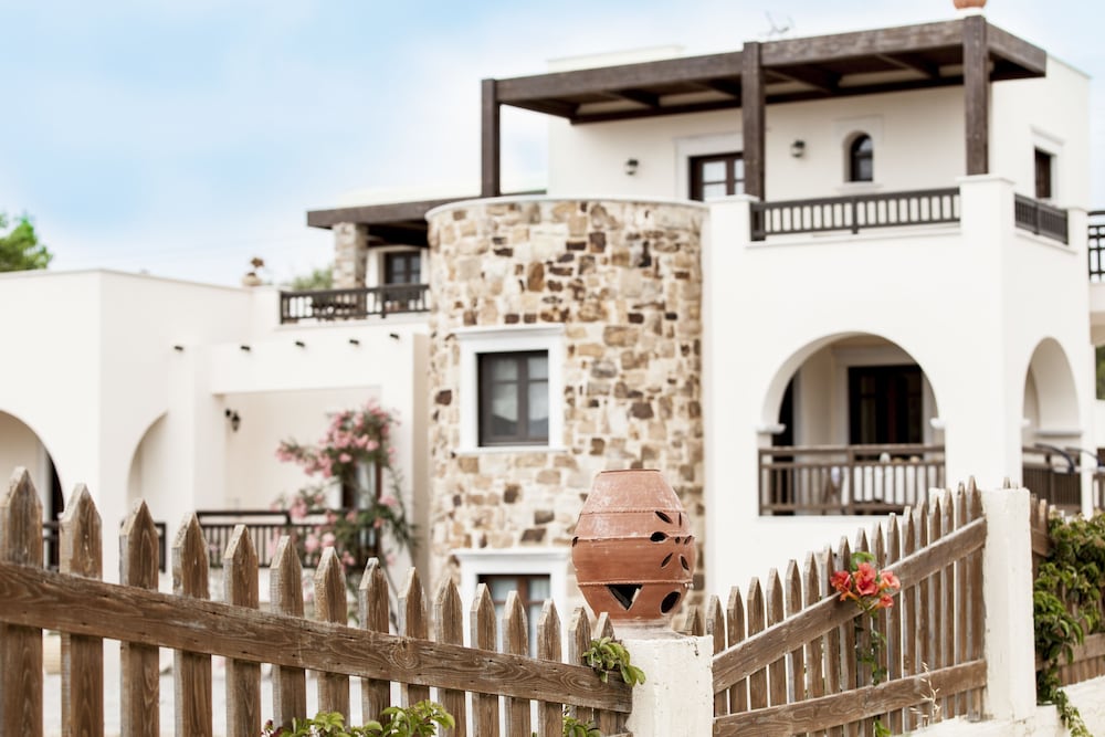 Athina Studios & Suites photo1
