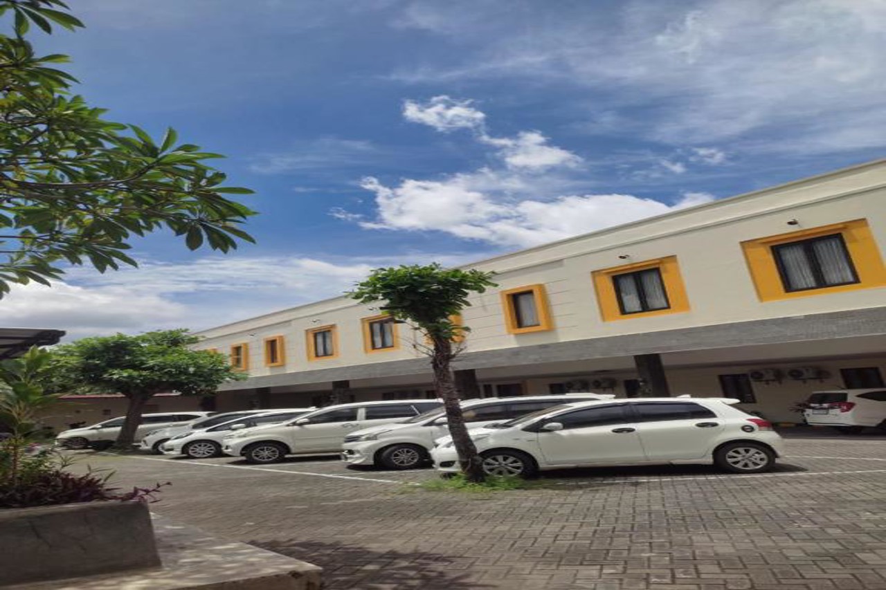 Grand Charis Hotel Tulungagung 18/20