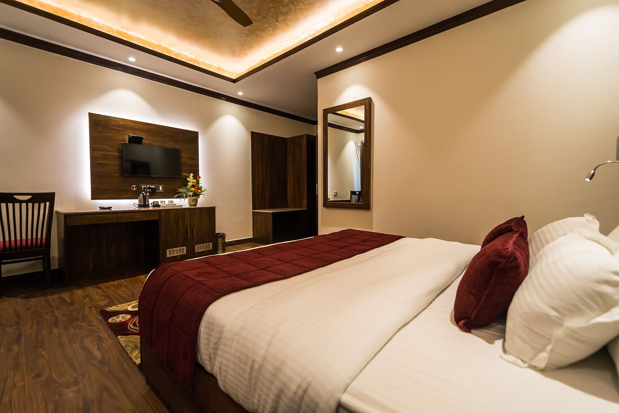 Luxury Room 1 King Bed  Non Refundable