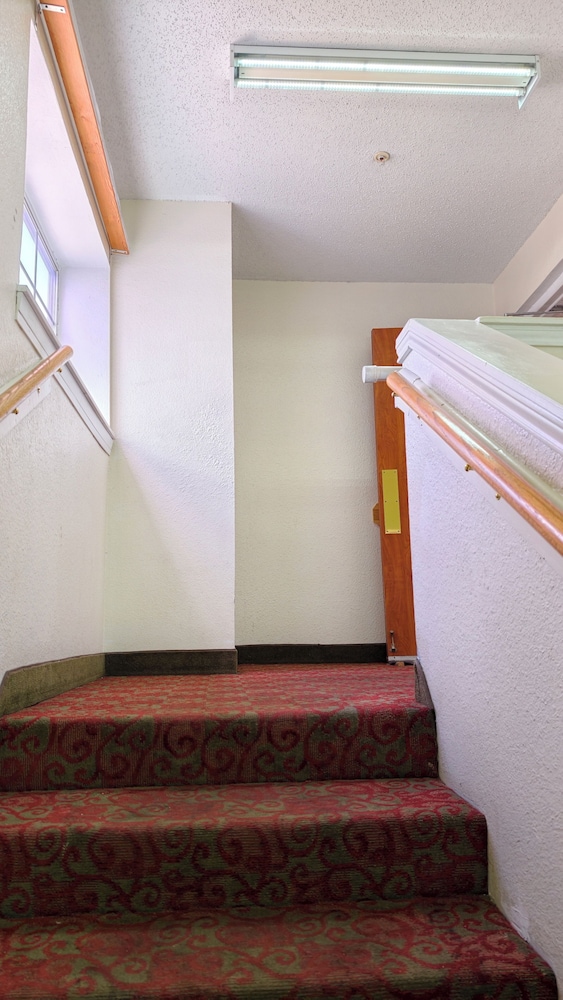 Classic Inn San Marcos, TX 31/60