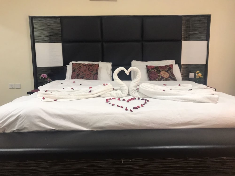 Ahla Tlah SeaView Hotel 24/48