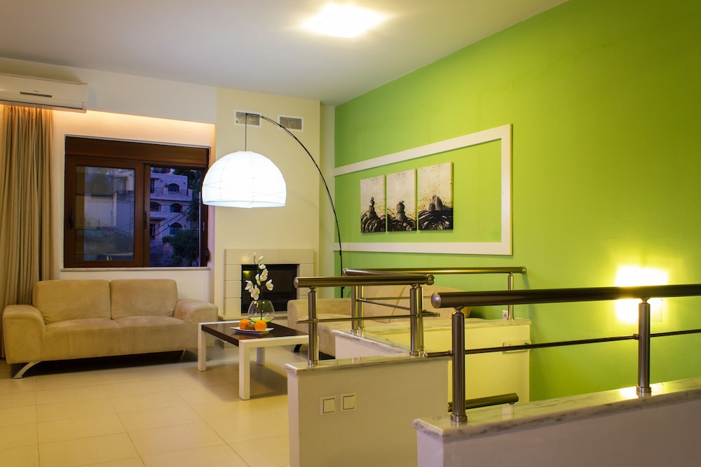 ESTHISIS SUITES CHANIA 38/57