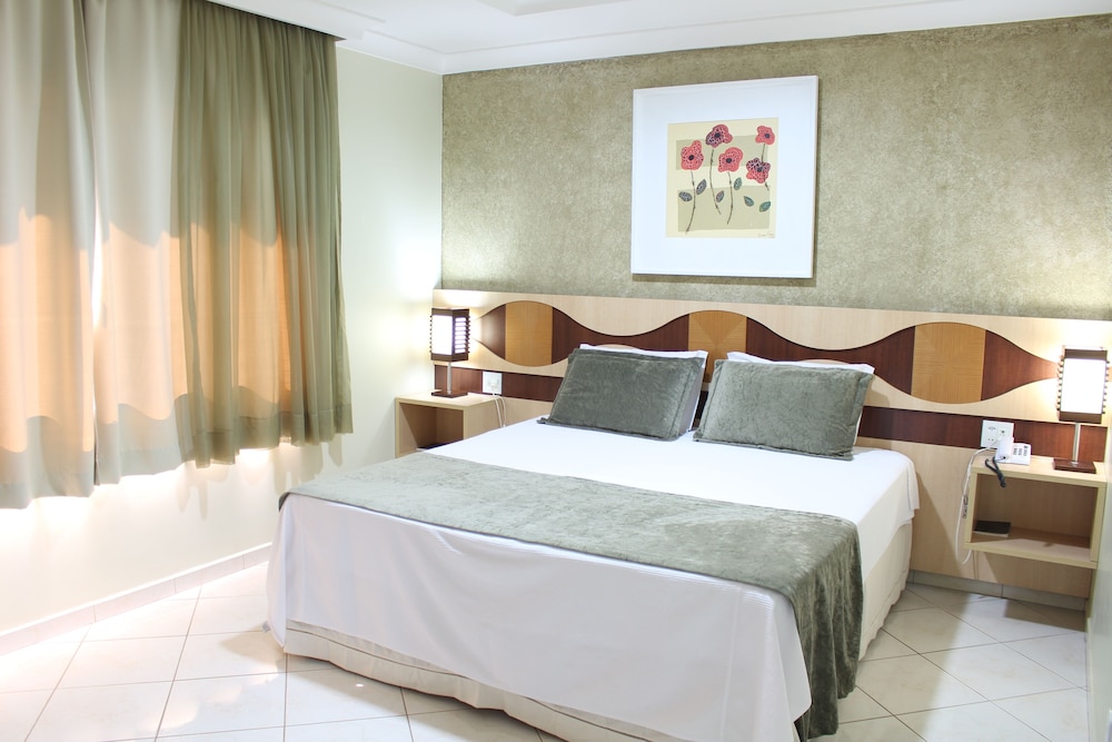Hotel Lago Dourado 14/64