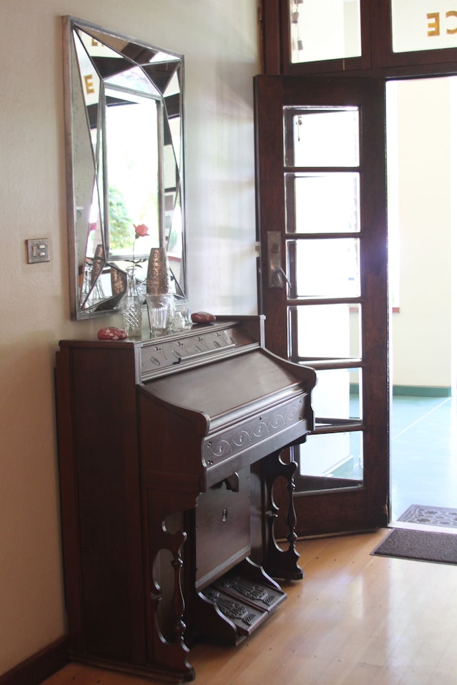 Ripple Hill Hotel 20/33