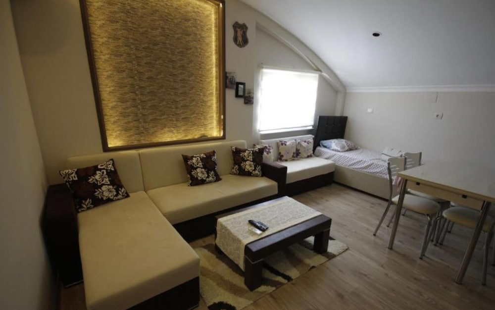 Araz Apart 25/33