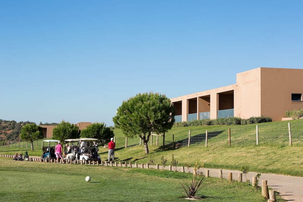 NAU Morgado Golf & Country Club 38/50