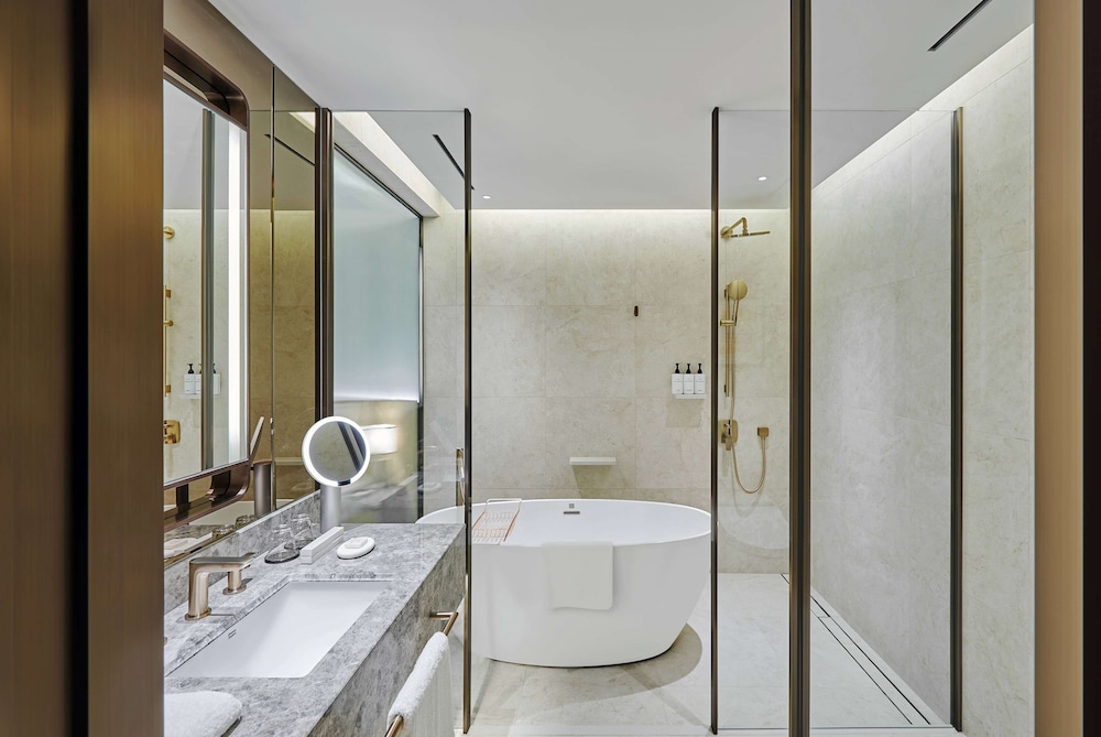 Wyndham Grand Busan Ijin 42/43