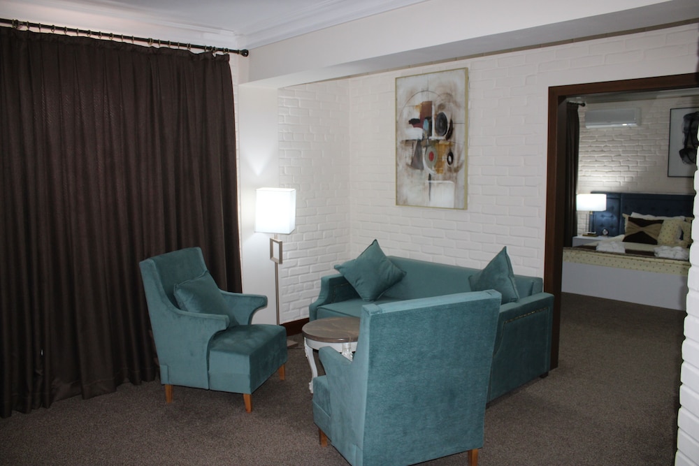 Grand Hotel Zarafshan 34/50