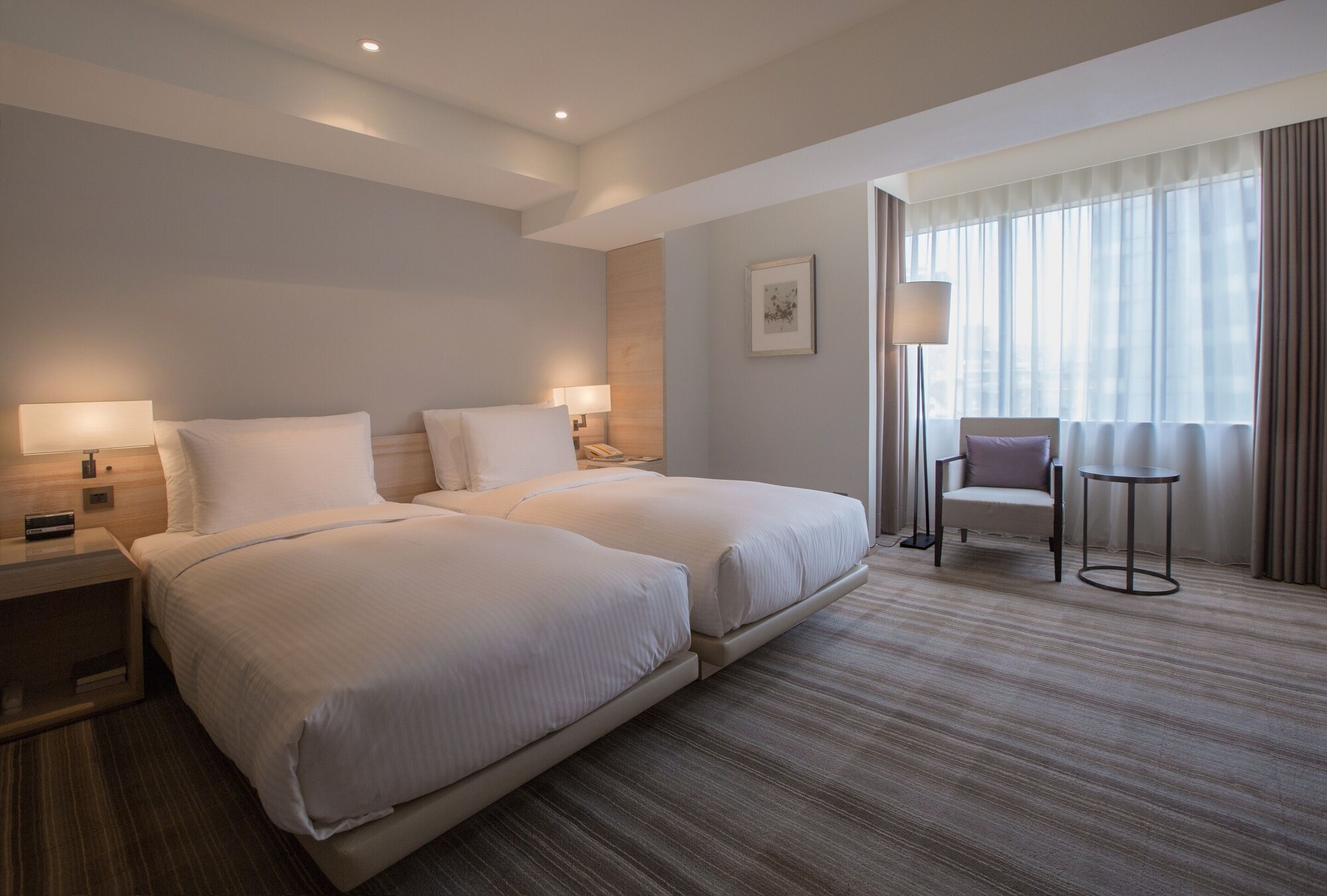 COZY, TWIN BEDS