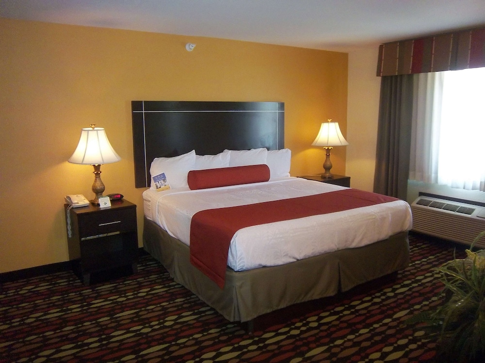 Best Western Greentree Inn & Suites 10/27