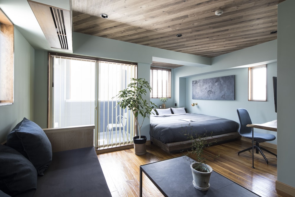 Hotel Vintage 27/70