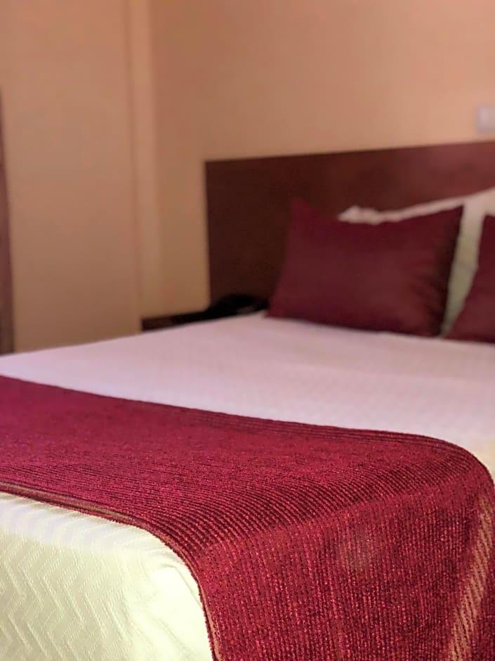 Imperio Hotel 40/56