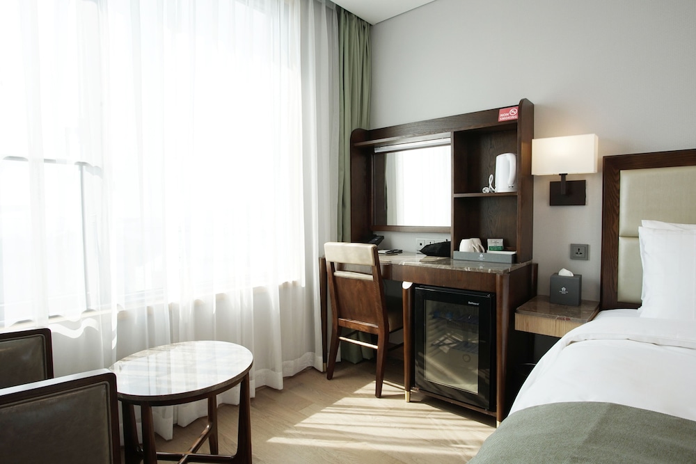Stanford Hotel Busan 49/57