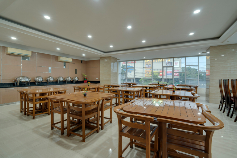 Denpasar Hotel Makassar by LIFE 8/11