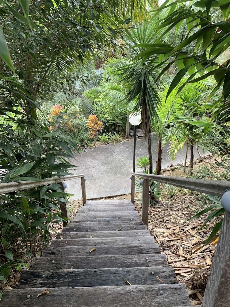Mai Tai Resort 7/58