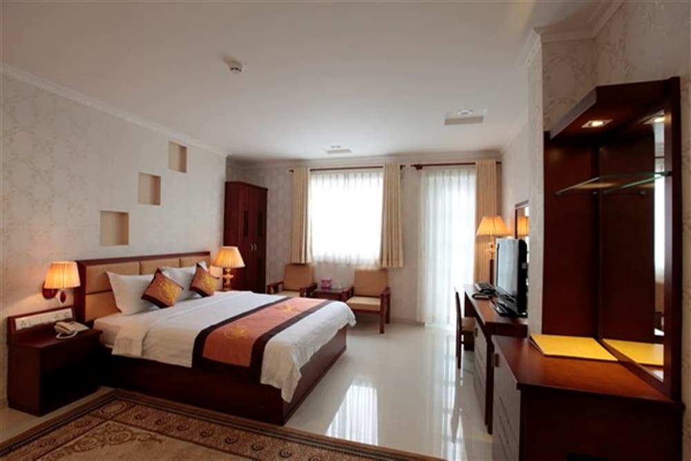 Adora Hotel 13/50