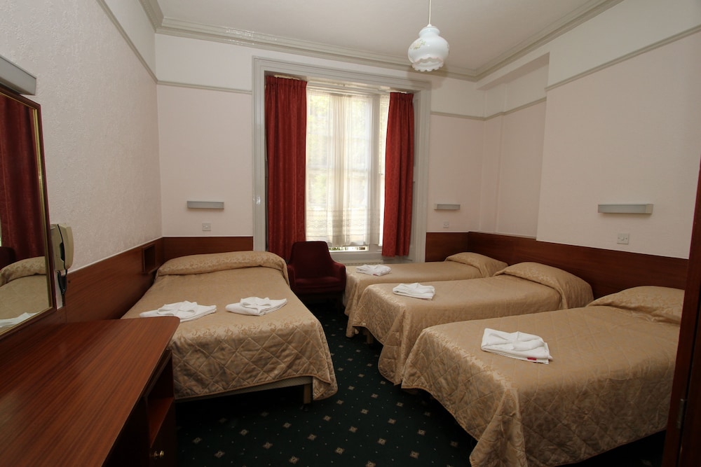 Ridgemount Hotel 37/61
