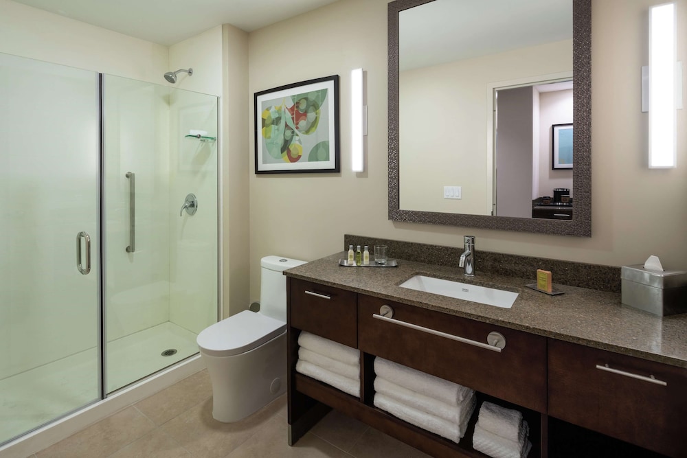 Doubletree By Hilton Miami Doral 16/44