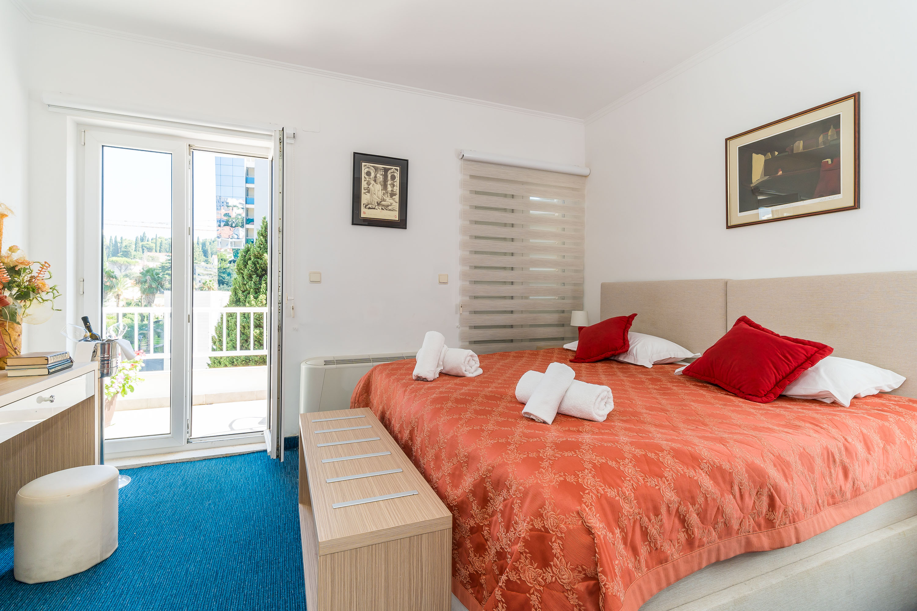 ROOM, DOUBLE BED, BALCONY