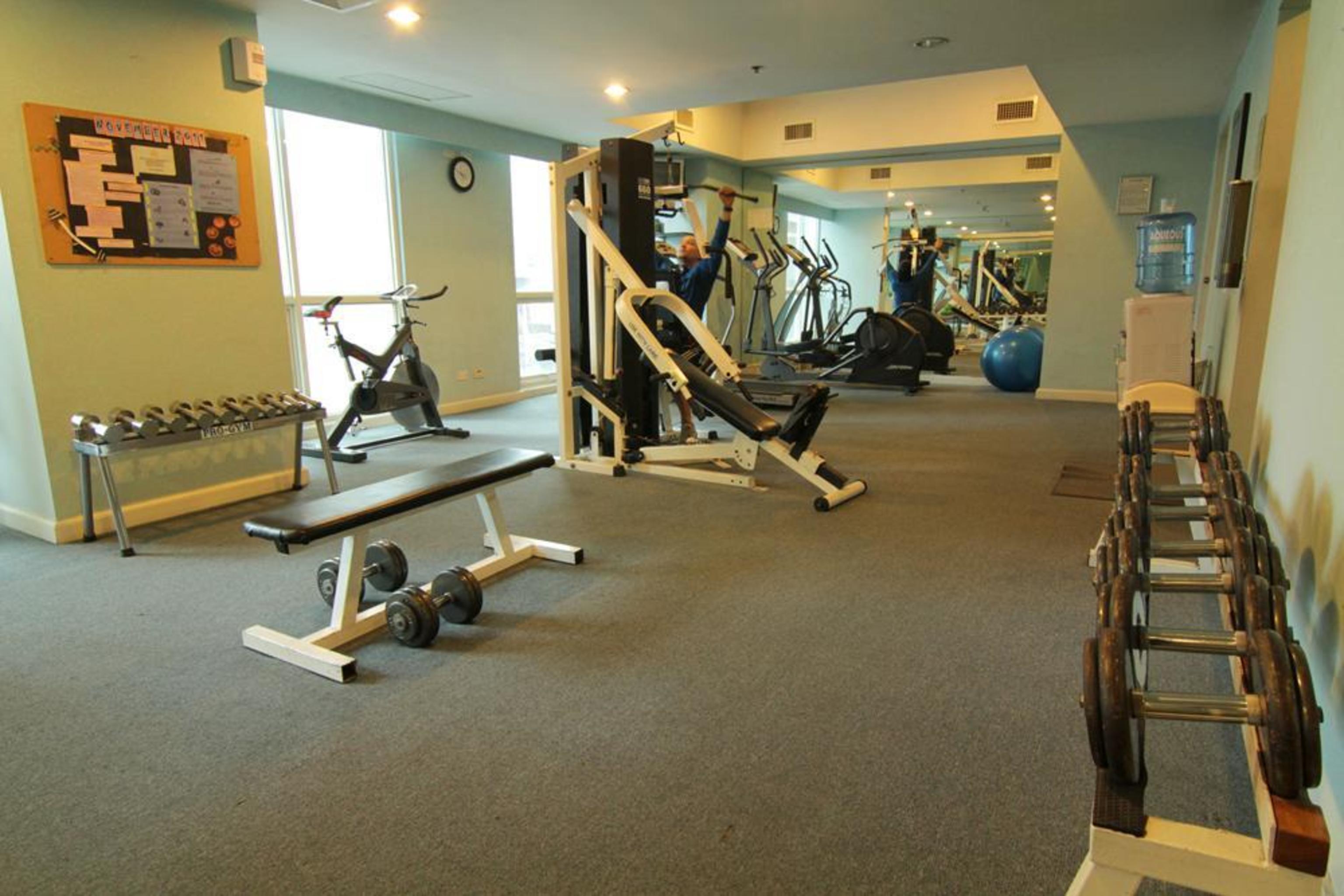 OXFORD SUITES MAKATI 22/41