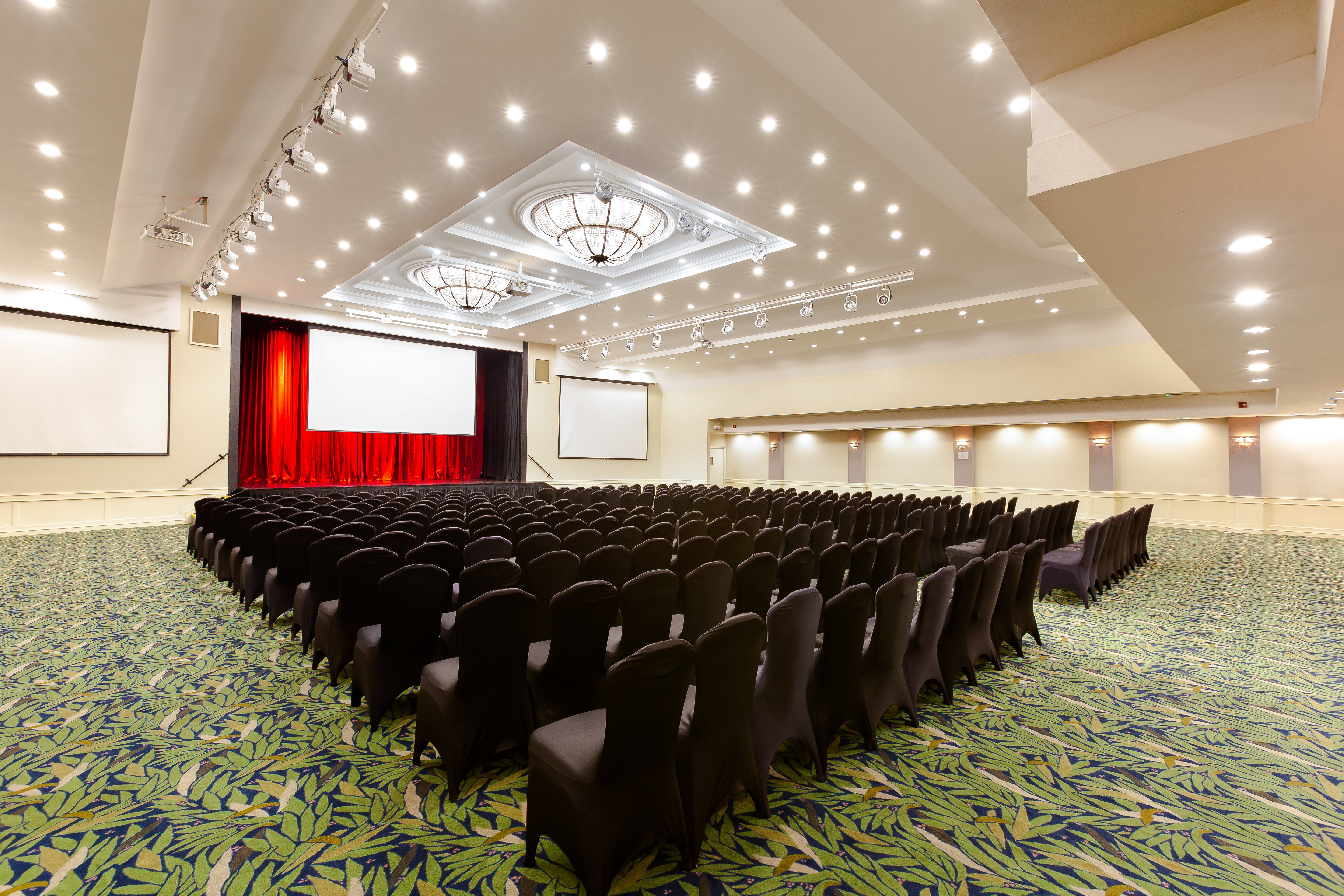 Crowne Plaza San Jose La Sabana by IHG 66/73