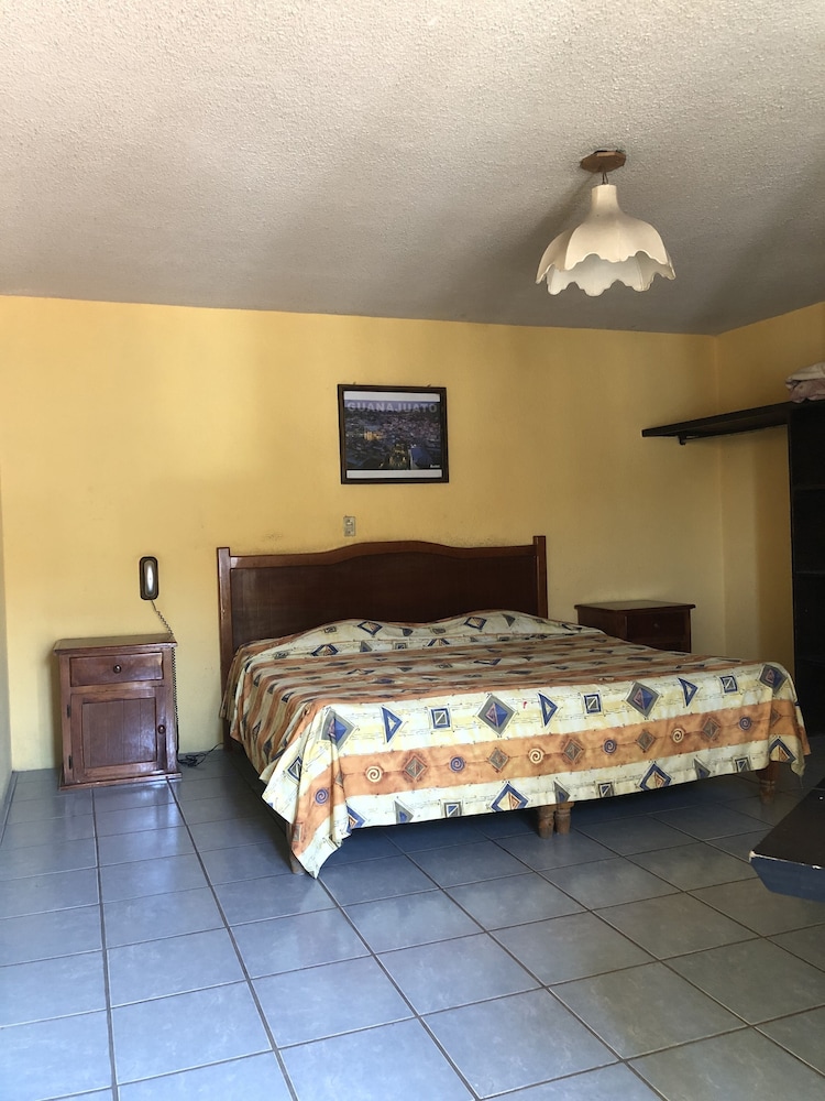 Hotel Del Conde 12/38