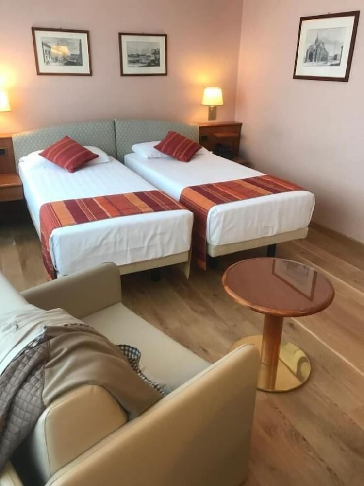 Best Western Hotel Crystal 6/24