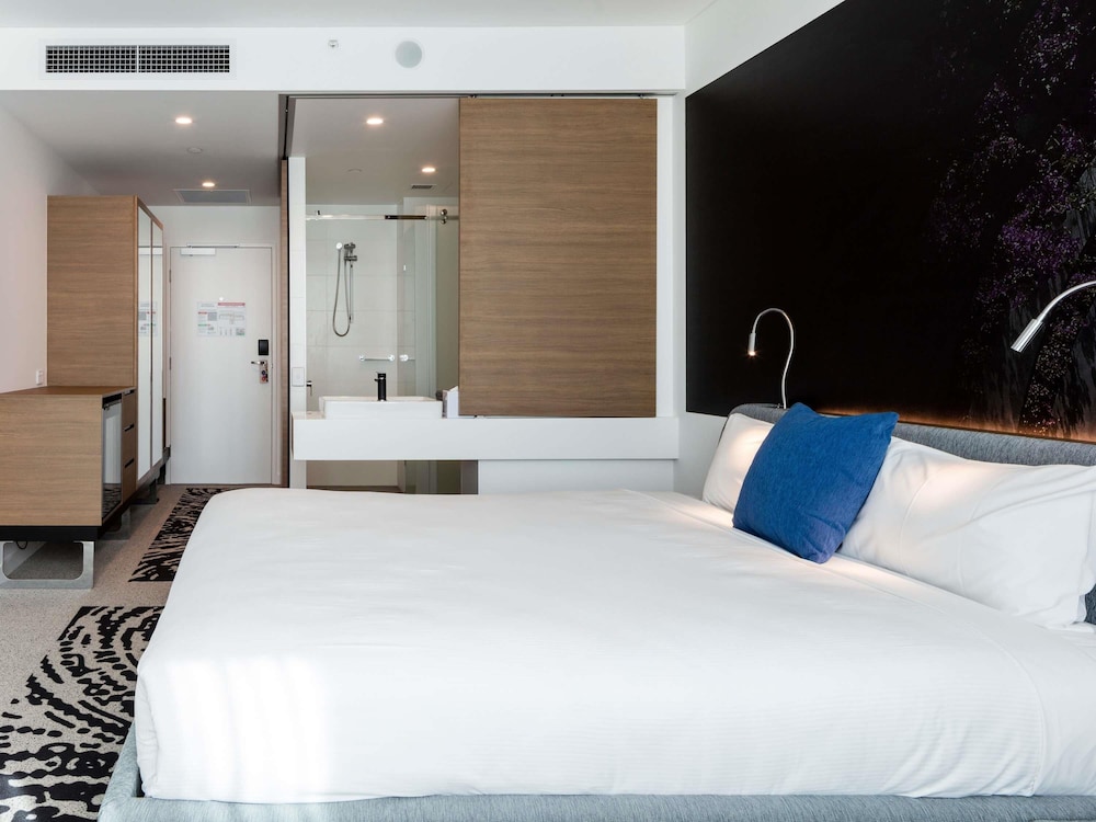 Superior, King Bed