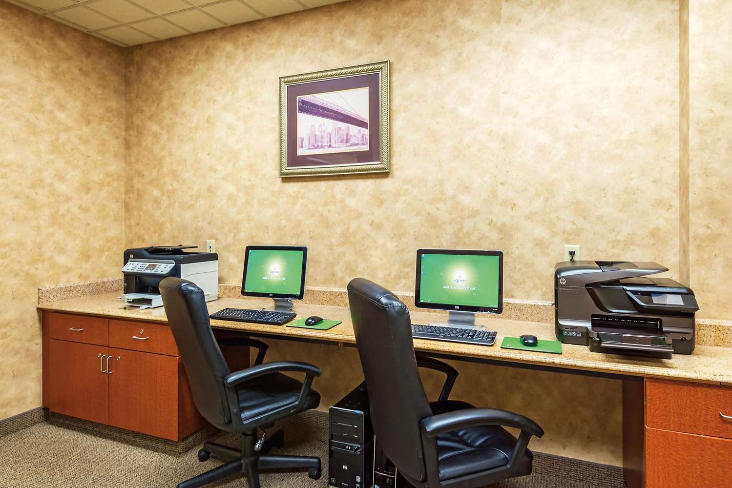 La Quinta Inn & Suites by Wyndham Kennewick 52/63