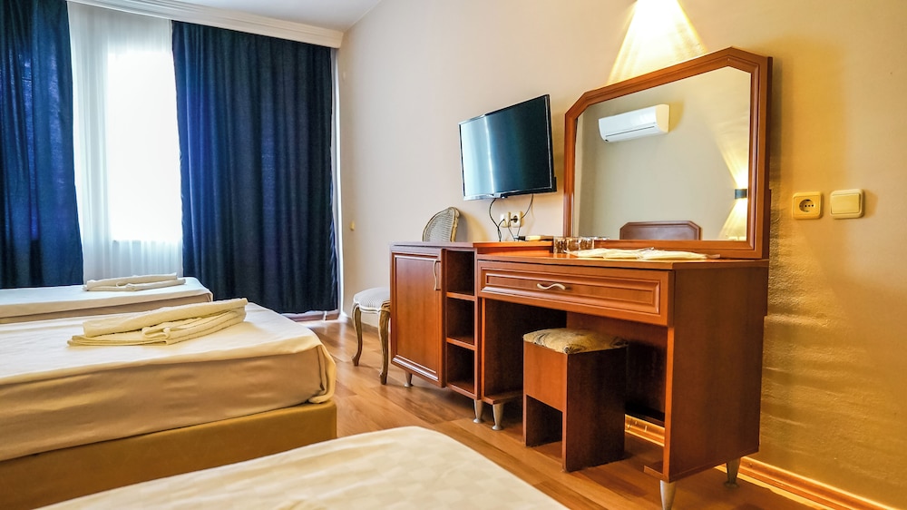 Nex Royal Beach Hotel 18/41