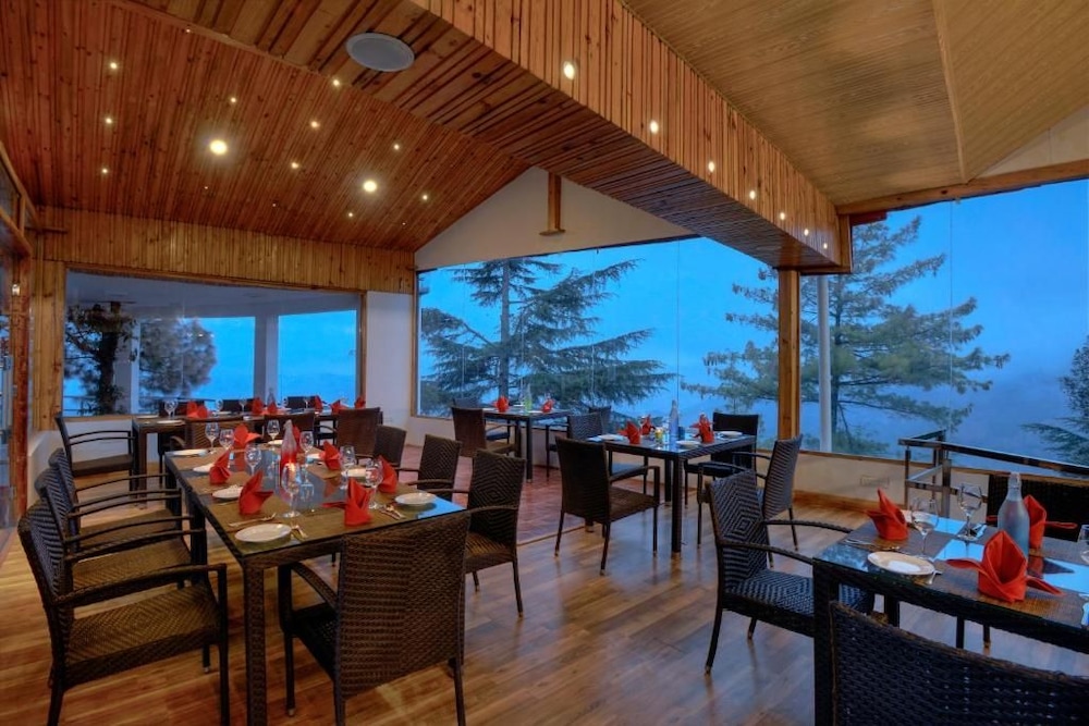 CHAIL VILLAS HOTEL 33/50