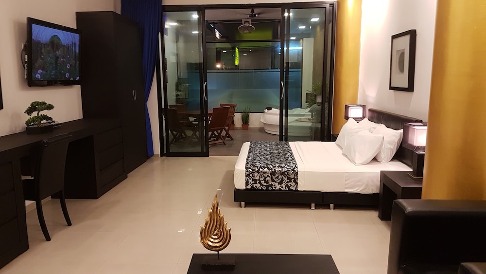 Garden Suite, Double Bed, Hot Tub
