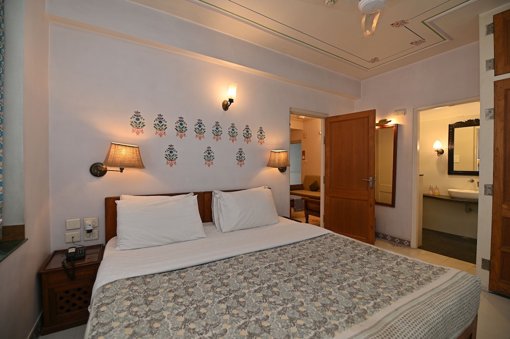 Om Niwas Suite Hotel 29/67