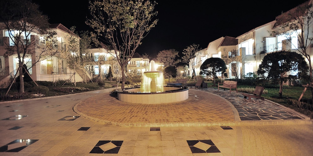 Edenpia Resort 24/37