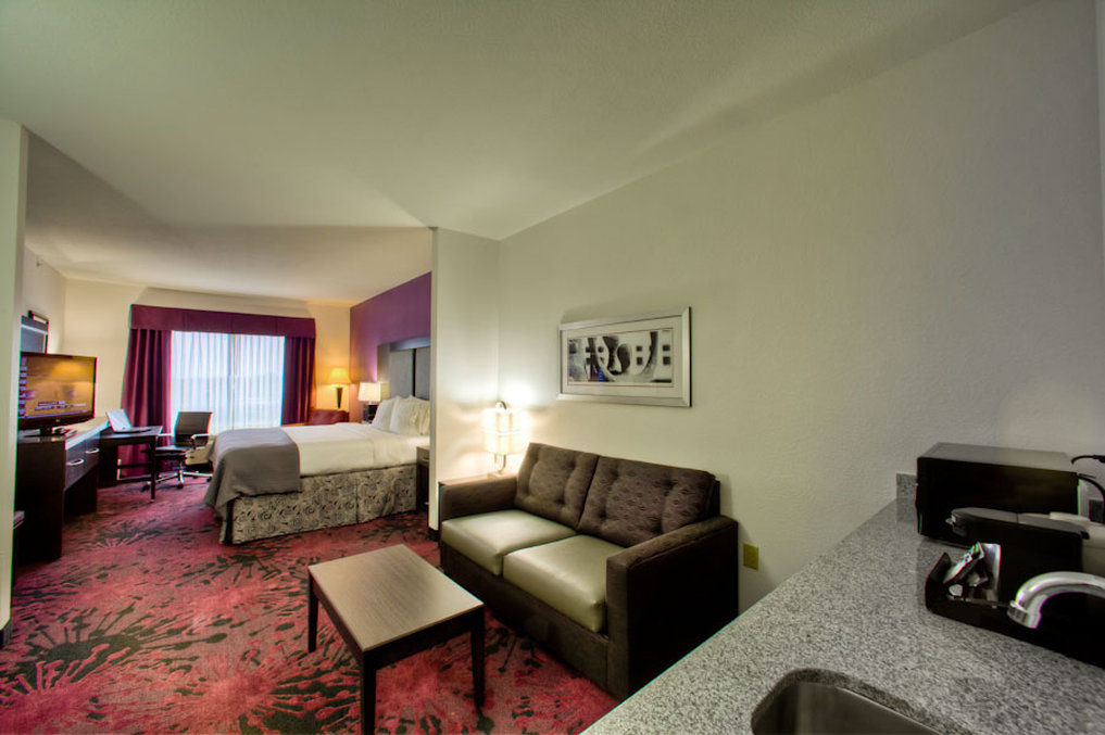 Holiday Inn Express Hotel Suites Columbus Polaris Parkway 57/77