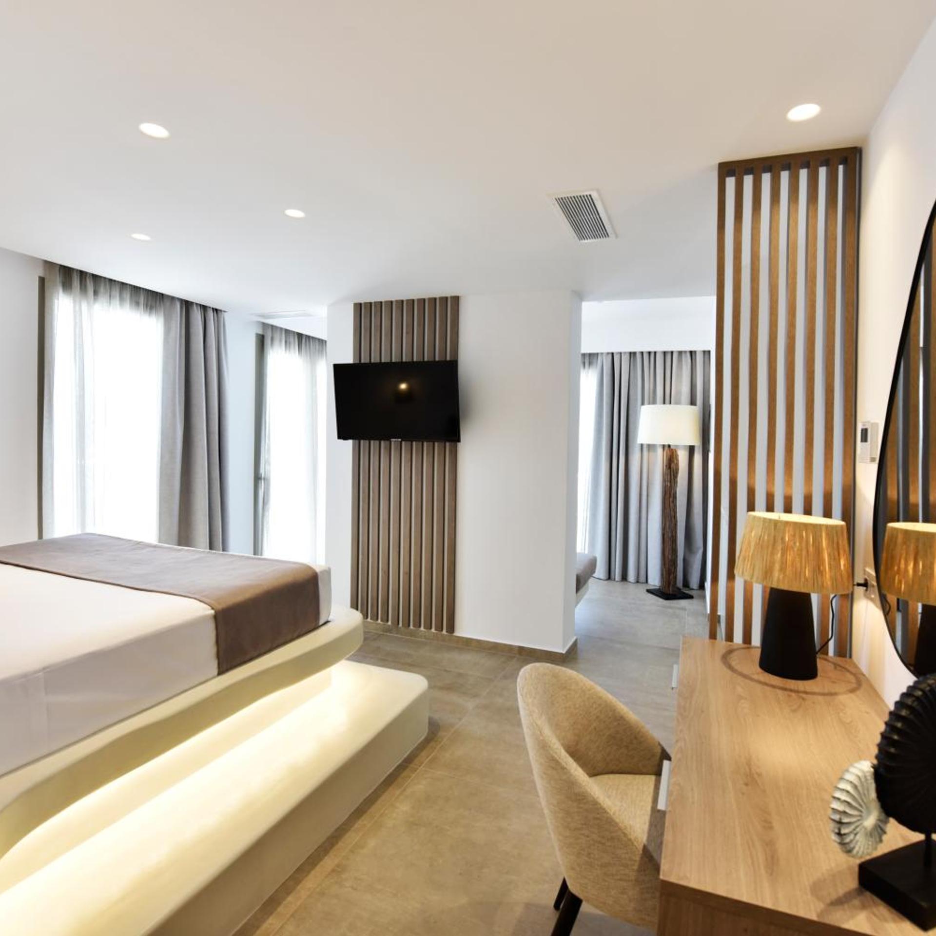 Anais Milos Suites 45/60