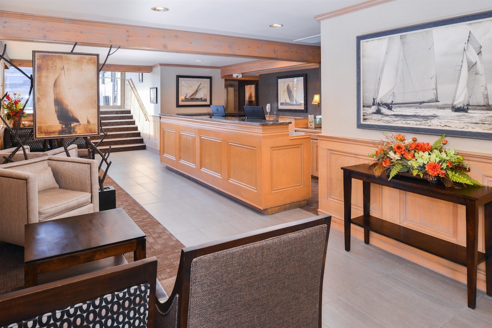 Best Western Edgewater Resort 8/46