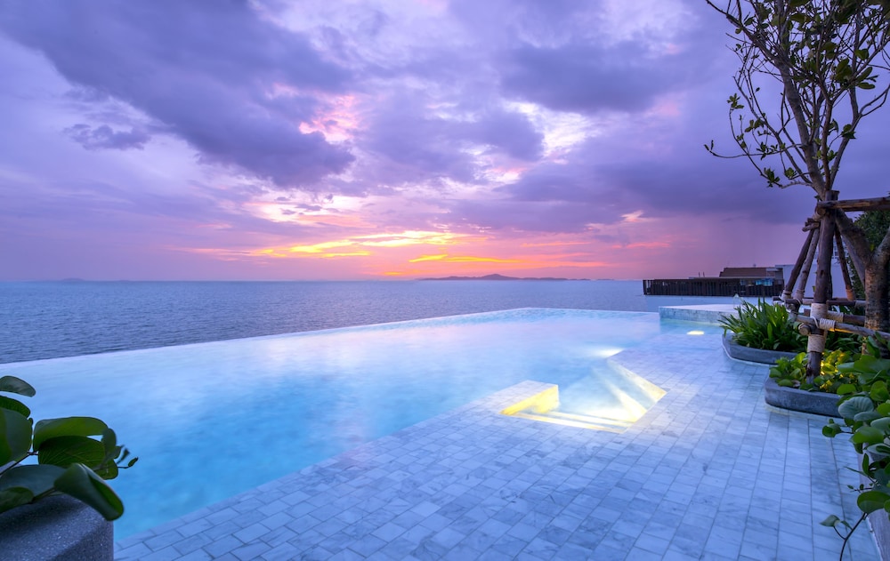 U Jomtien Pattaya 75/80