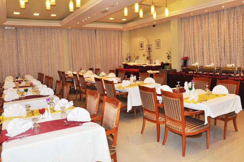 Safeer Plaza Hotel 41/50