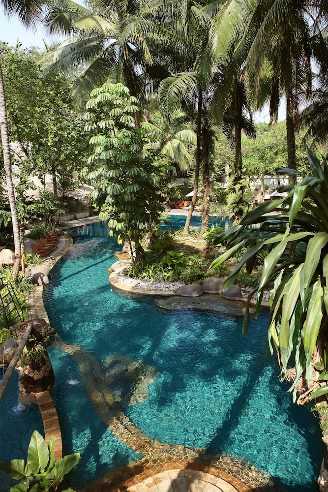 Aryaduta Lippo Village 52/53