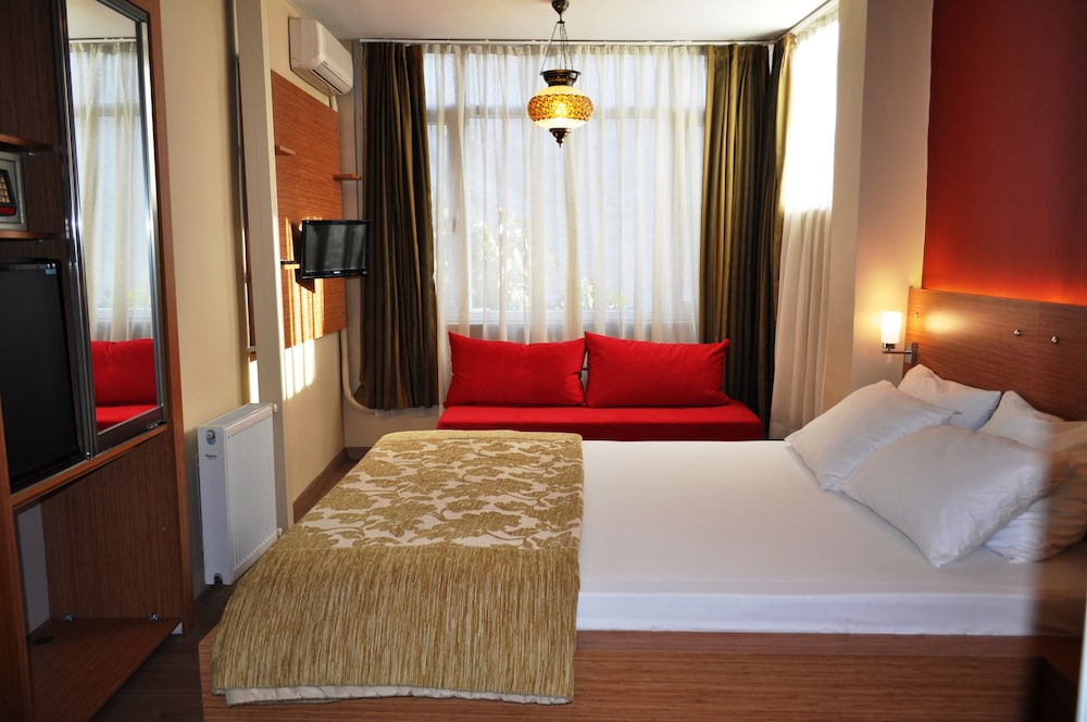 Antique Hostel 11/50