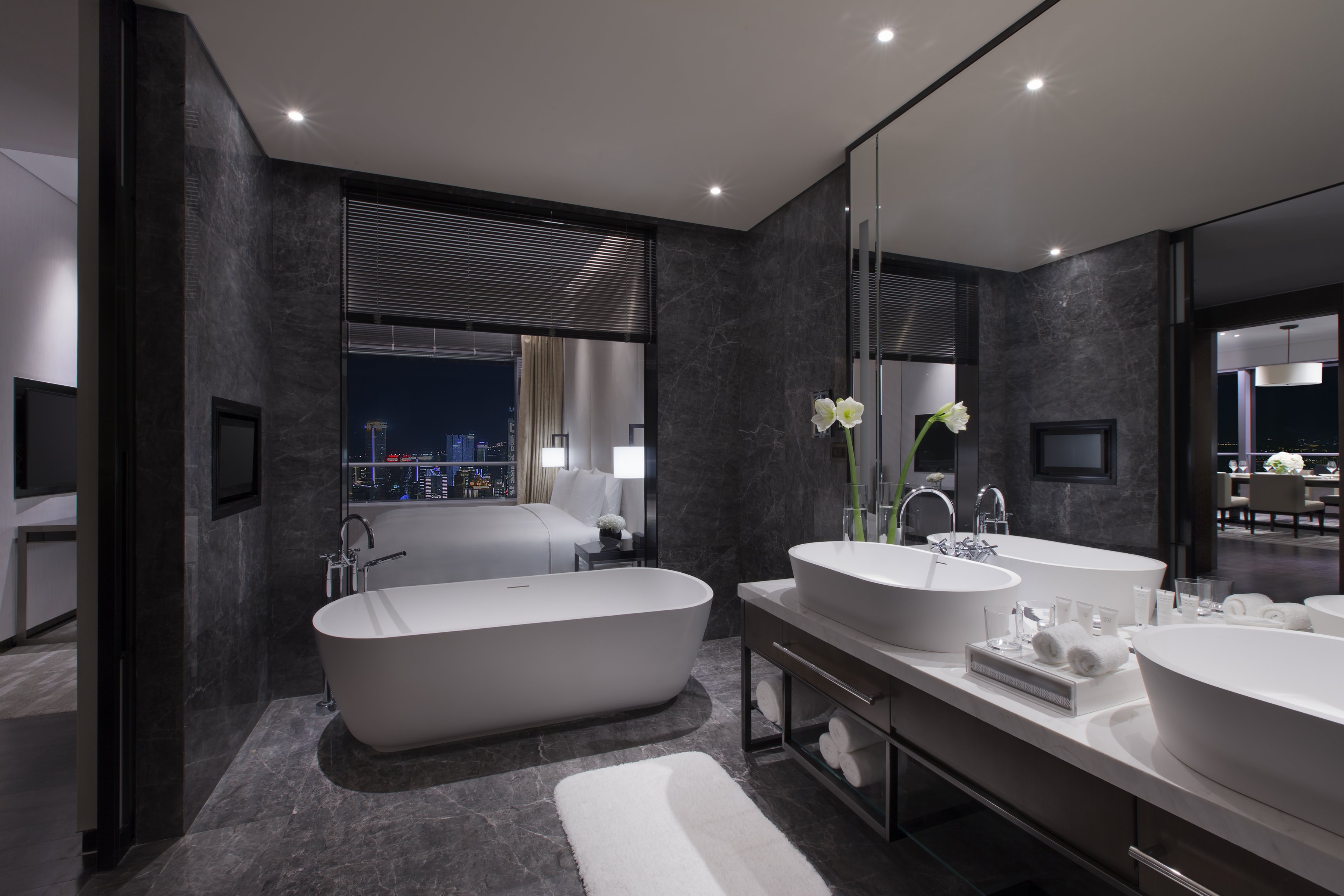 Explore Suite