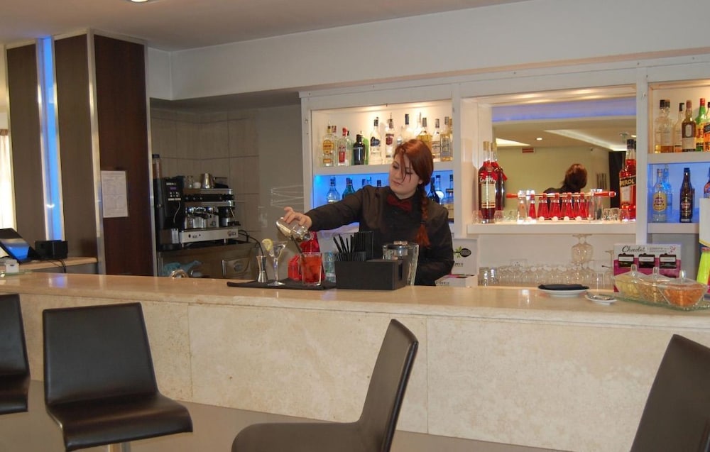 Hotel Roma Tor Vergata 10/60