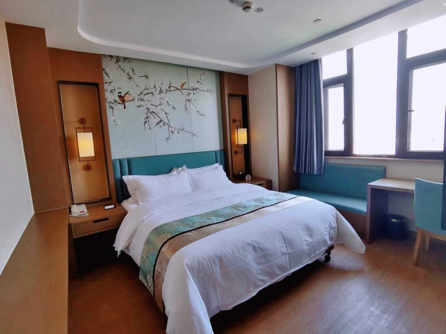 Huhua International Hotel (Shanghai Heqing Road) 10/27