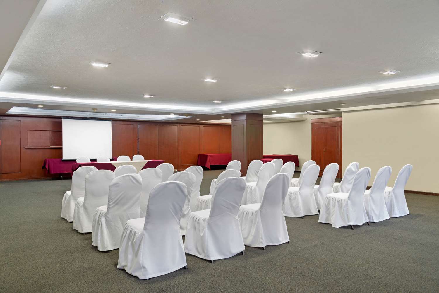 Quality Inn Aguascalientes AGU 35/37