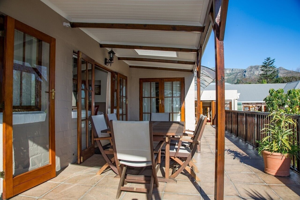 Summit Place Guesthouse 57/72