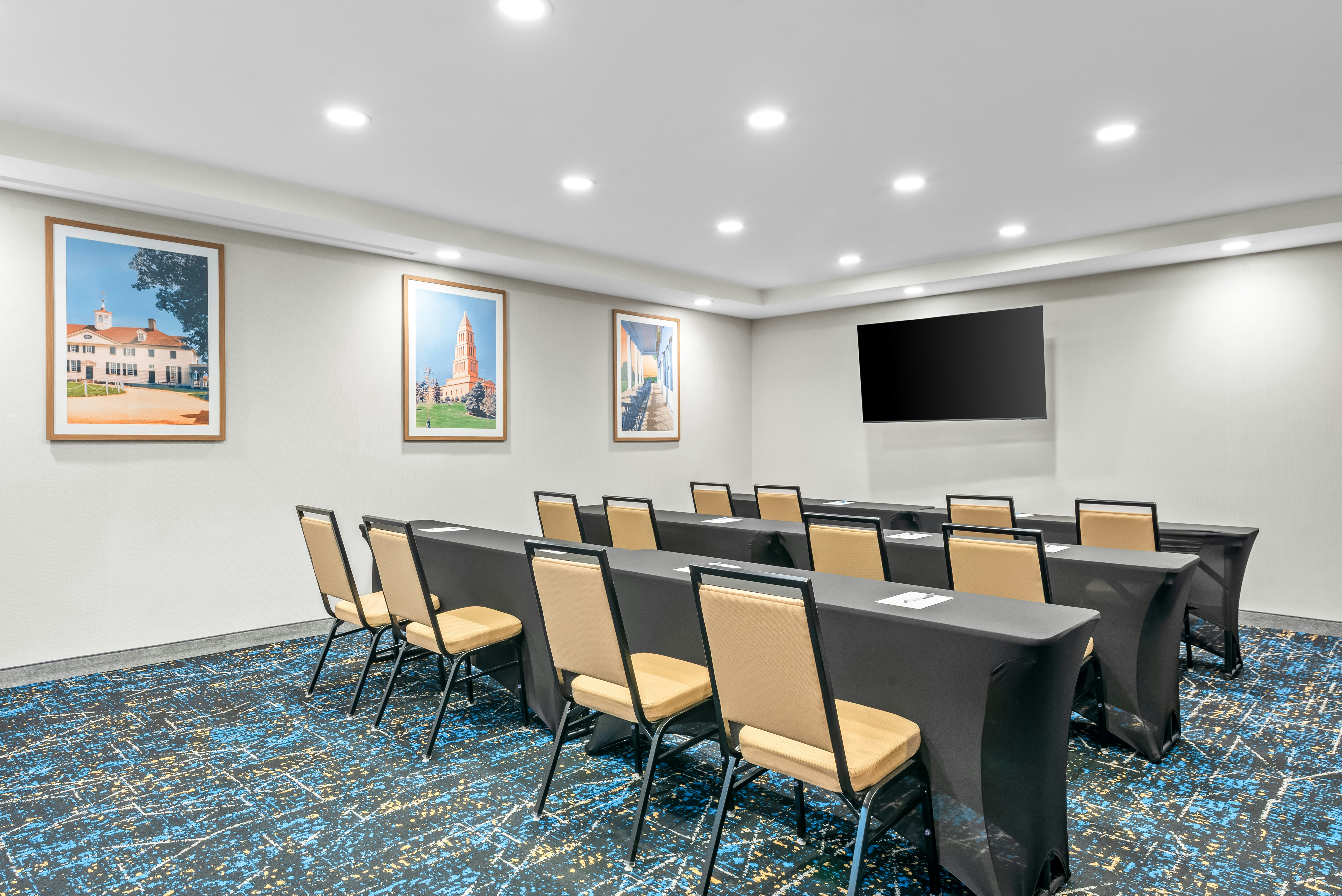 Hampton Inn & Suites National Harbor/Alexandria Area 37/43