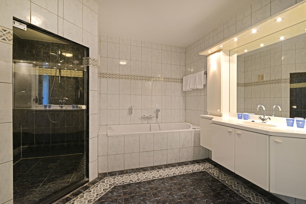 Fletcher Hotel Elzenduin 13/45