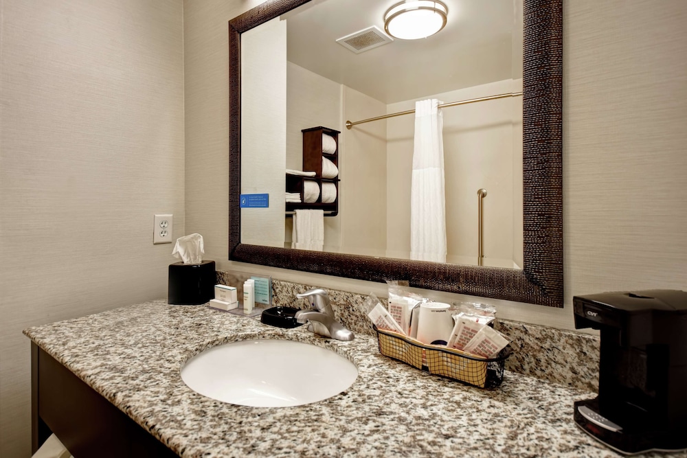 Hampton Inn Middletown OH 23/48